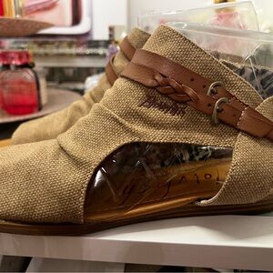 BlowFish Canvas Slip-On Sandal with Brown Leather Strap - women 8 1/2